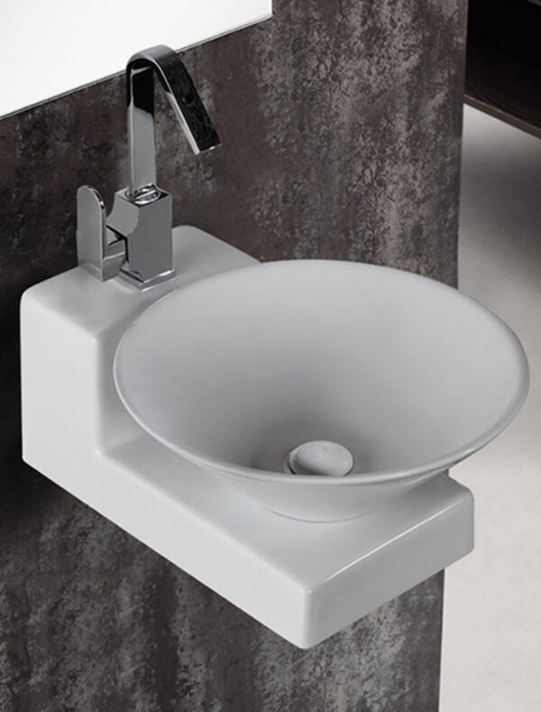 WALL MOUNT